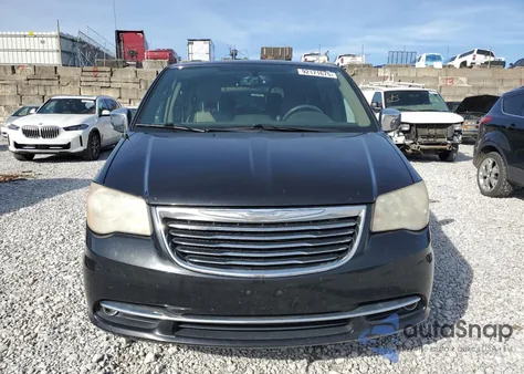 2015 Chrysler Town & Country Touring L z USA, uszkodzony, nr VIN 2C4RC1CG0FR514300